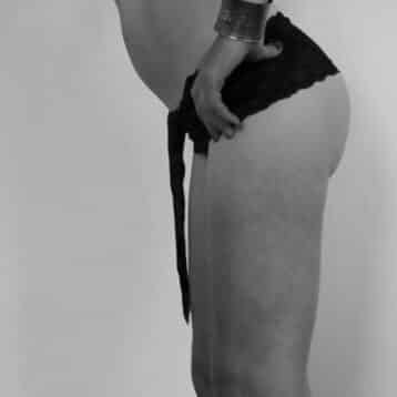 Jolie femme brune en escarpins cherche plan cul sur Amiens