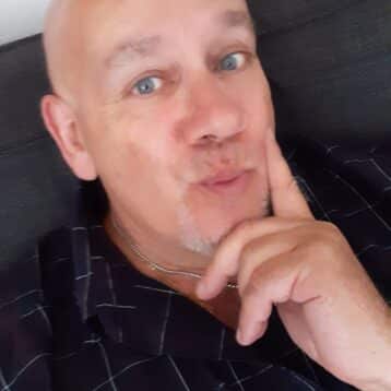 Bel homme 50 ans de tours cherche rencontre amoureuse