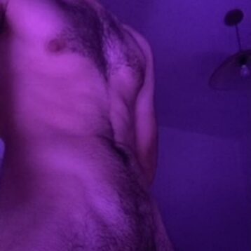 Jeune homme soumis cherche dominatrice discrète pour initiation à Strasbourg