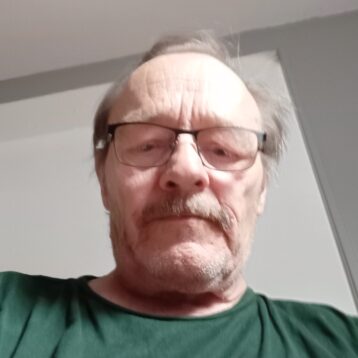 Homme mûr pour sucer la chatte de femmes sur Saint Quentin dans l'Aisne