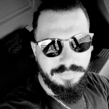 Chauffeur routier cherche plan sexe dans son camion autour de La Roche sur Yon